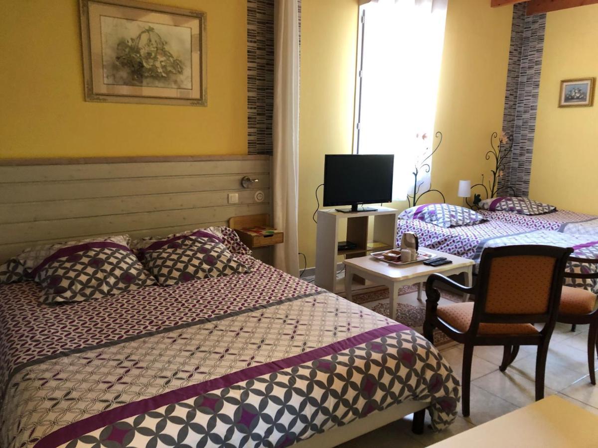 קסטלסרסין Domaine De L'Ile - Gites Et Chambres D'Hotes מראה חיצוני תמונה